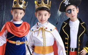 Hướng dẫn tự làm trang phục cosplay tiết kiệm cho người mới